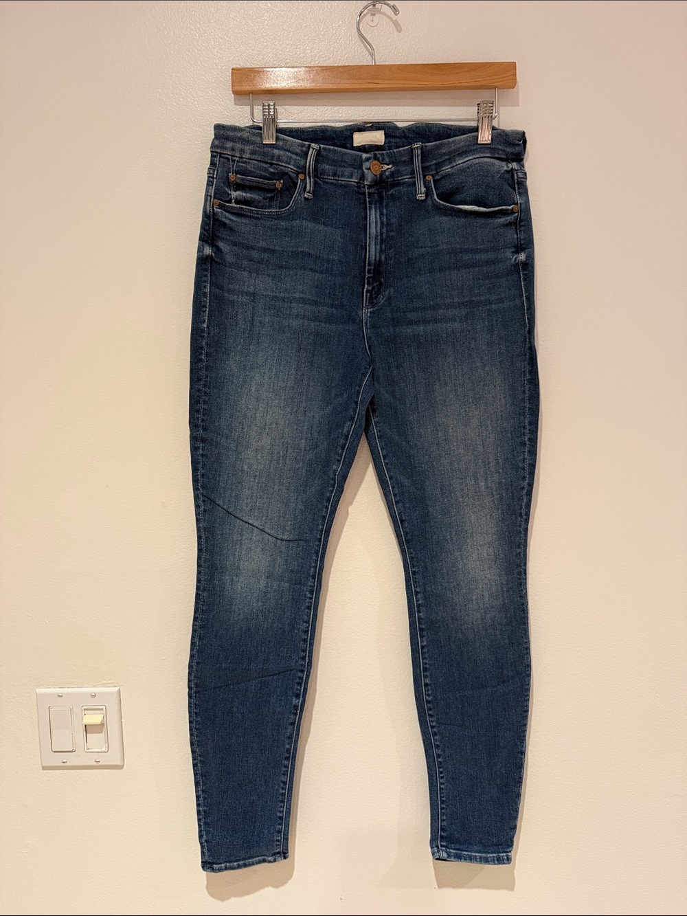 MOTHER Dark Indigo Skinny Jeans